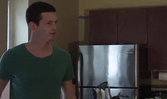 Ajudando O Amigo Ferido