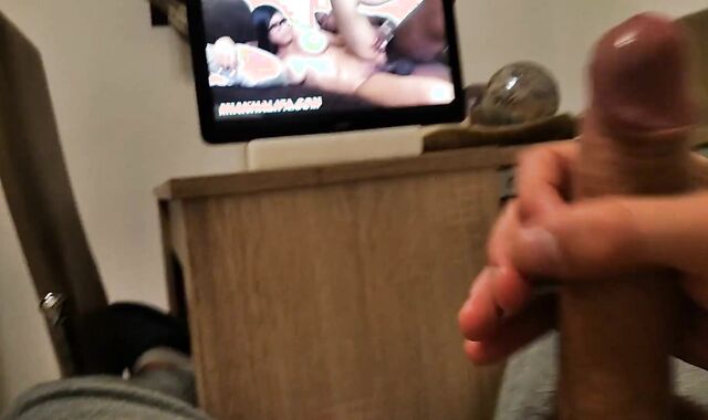 Mia Khalifa Glasses Deep-Throating Big Meatpipe and I Cum From Sheer Pleasure Witnessing Her