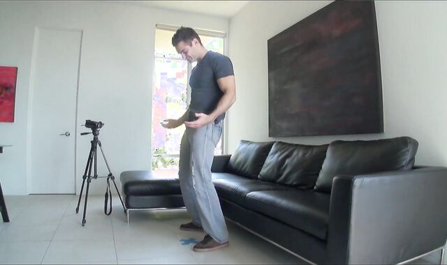 GayCastings Successful Casting Agent Watches Muscle Cub Fap EVERYWHERE