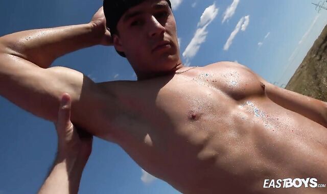 Kent Mills - Muscle Idolize and Stroking off