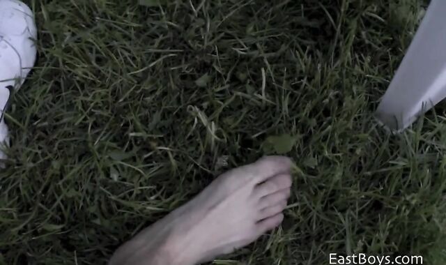 Caravan Folks - Public Park and Douche - Aurelio Toscani