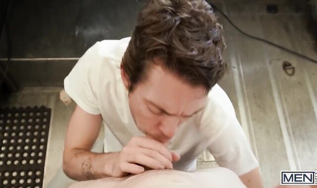 MEN - Finn Harding Bends Bottom Chris Spectacular Over Then Tears Up Him On The Counter Until He Cums