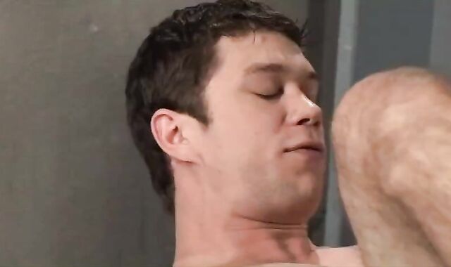 Airport de-bathrobe Search