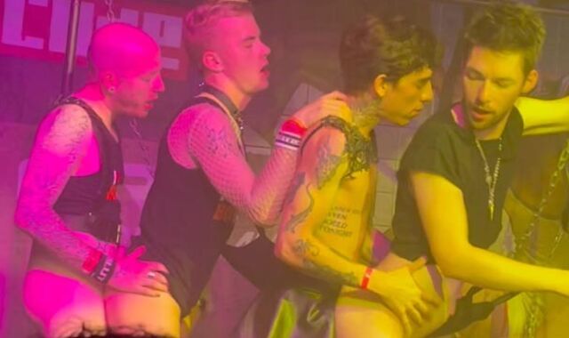 Live intercourse flash, boning on stage in Berlin!