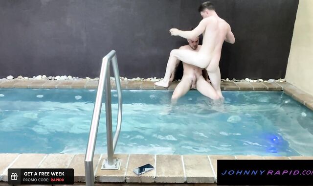 Hunk Peckers Down Cocked Ringed Muscle By The Pool - Cole Blue - JohnnyRapid