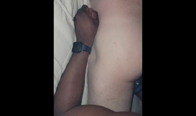 Tacking a THICK DARK-HUED PECKER and loving it