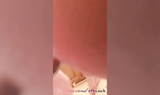 Nailing his bootie fine in the bathroom