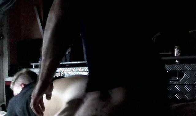 Grindr Fucky-Fucky with Muscle Wolf