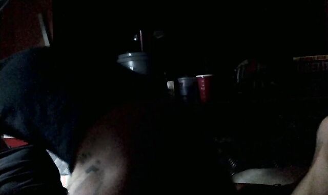 Grindr Fucky-Fucky with Muscle Wolf