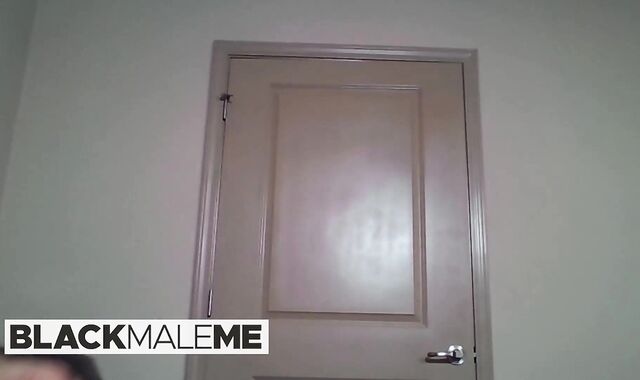 Blackmaleme - Beaux Banks Daydreams About His Sista's BOYFRIEND And Nails Him When She Is Away