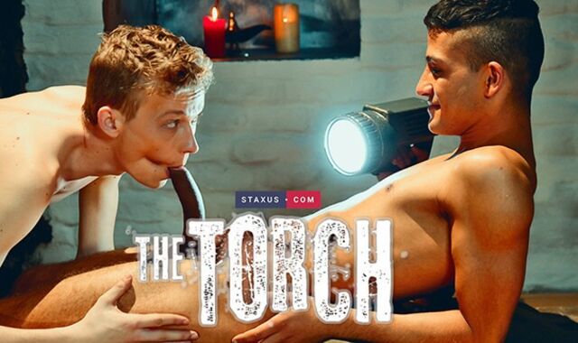 TOTAL MOVIE STAXUS :: THE TORCH