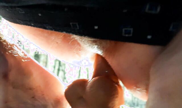 Having eaten a HALLUCINOGENIC MUSHROOM in the forest, the stud screwed himself with a grown manhood on a