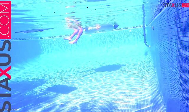 STAXUS :: Pool Cum Romance! two CRIMSON-MOLTEN YOUNGSTERS PULL OUT THEIR EAGERNESS IN THE POOL