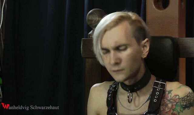 NICKY FEET TICKLING AND BASTINADO