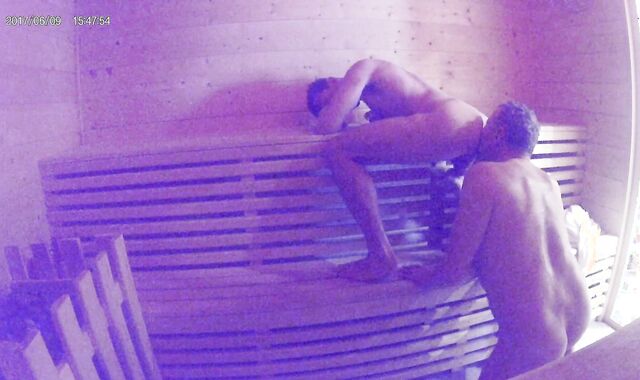 SAUNA MATURE DAD SMASHES BOY SANS A RUBBER - AGED YOUNGER