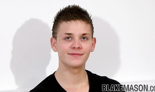 Uber-Cute youthful UK first-timer faps his trouser snake and shoots supah-super-hot explosions