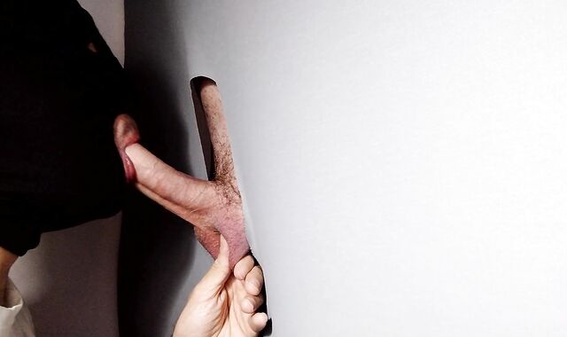 Straight guy who likes oral job jobs, his girlfriend doesn't fellate his manstick, I already do it.