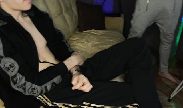 Uber-Uber-Cute twinks have a threeway while their parents are not at home