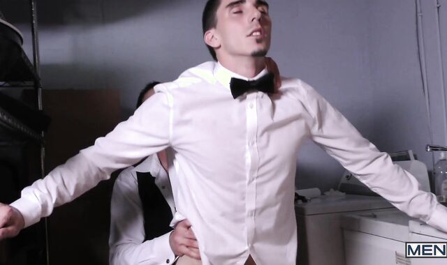 Runaway Groom - Cliff Jensen with Damien Kyle bootie nail