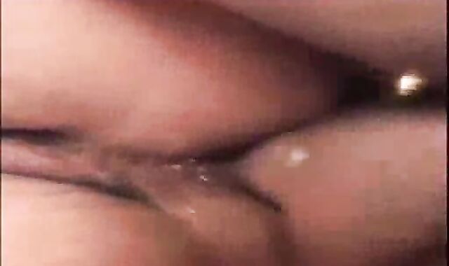 trio heterosexual Arab