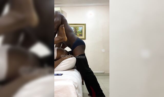 Straight boy agreed to bang a homosexual caboose