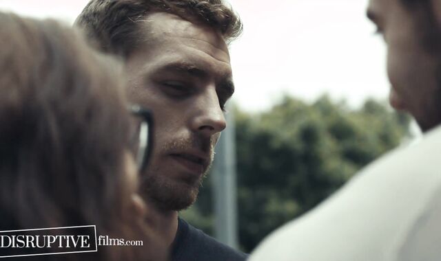 Carter Woods Follows Kick to Bathhouse & Sees Harsh DUAL INTRUSION 3 Way - Devastating