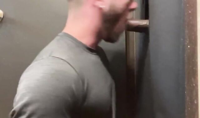 Gulping str8 Dark-Hued Meatpipe in my GloryHole in Miami