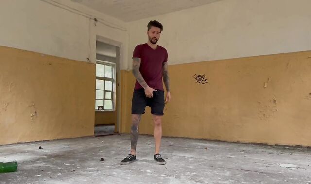 Almost caught draining in an abandoned palace????????