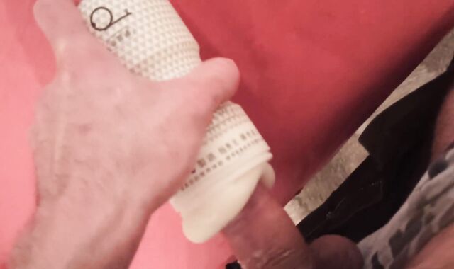 supreme-sized spear concludes off in enjoy mitten fucktoy