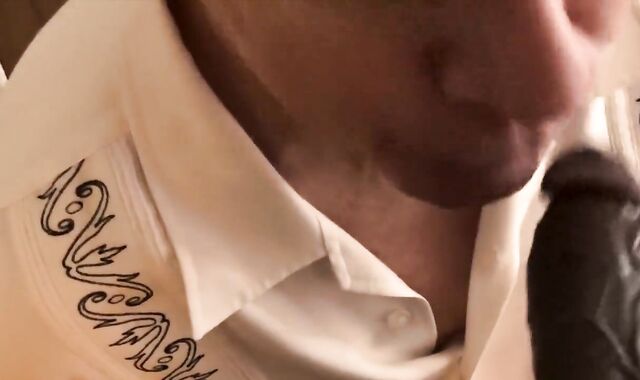 Stewart Knows Dudes Need Their Chisels Bj'ed Even During a Pandemic