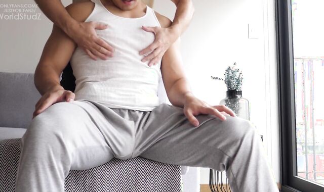 Yam-Sized-Dicked Beefcake Dan: Interviewed, Finger-Screwed, Fapped and Jacked Off after Currency-Shot [WorldStudZ]