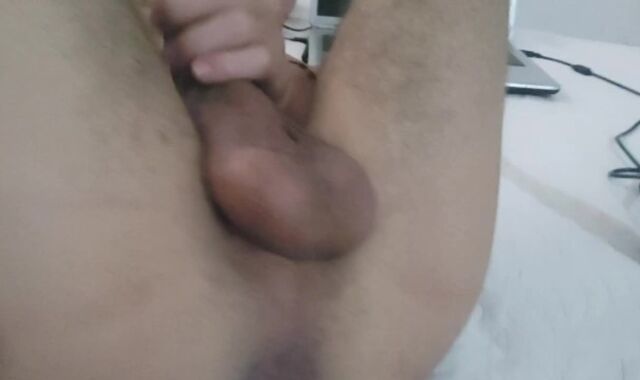 DISPLAYING MY GIGANTIC TEAR UP-STICK AND LARGE SUPAH-WARM ASS