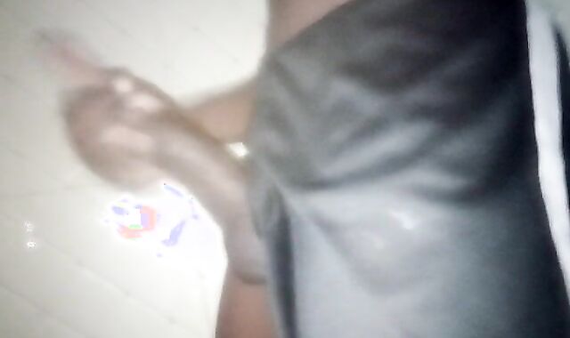 HEFTY DARK-HUED HARD-ON JERKING OFF