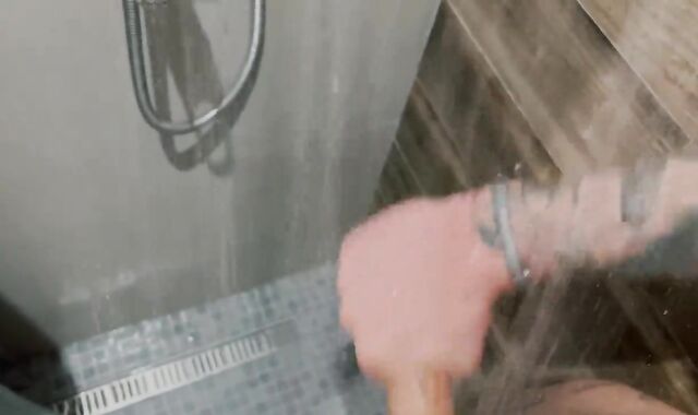 Pulsing BEEF WHISTLE under the shower drizzle????????