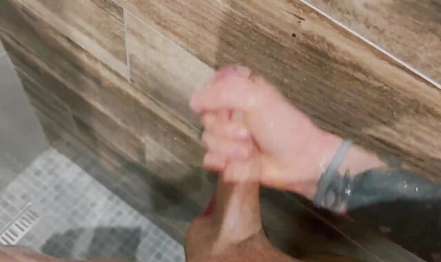 Pulsing BEEF WHISTLE under the shower drizzle????????