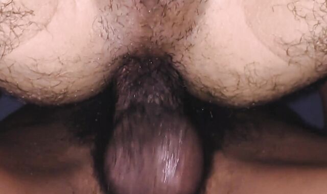 POINT OF GLANCE: Flaco le llena el butt de leche y lo deja preñado escurriendo pearl juice del ano