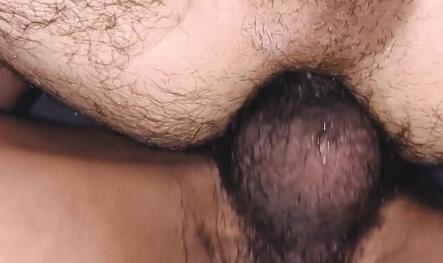 POINT OF GLANCE: Flaco le llena el butt de leche y lo deja preñado escurriendo pearl juice del ano