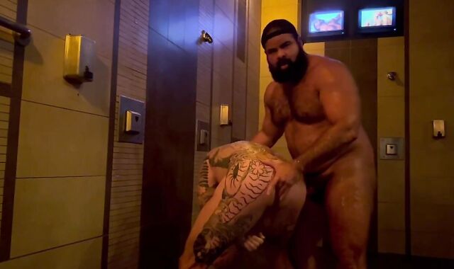 Shower fuckfest with Oscar Grizzly and Liam Griffin