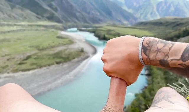 It was a super-sexy day and I went out of town to the mountains ????????