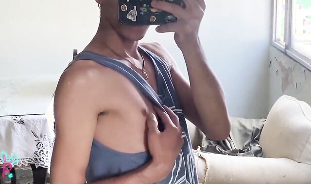 ISAK ON VACATION IN BOGOTA MASTURBATES IN THE CABIN