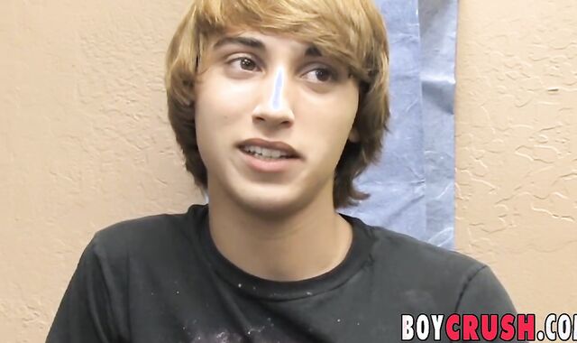 Phat penis lad Brett Starr jerking firm shaft for supah-super-fucking-hot jism-shot