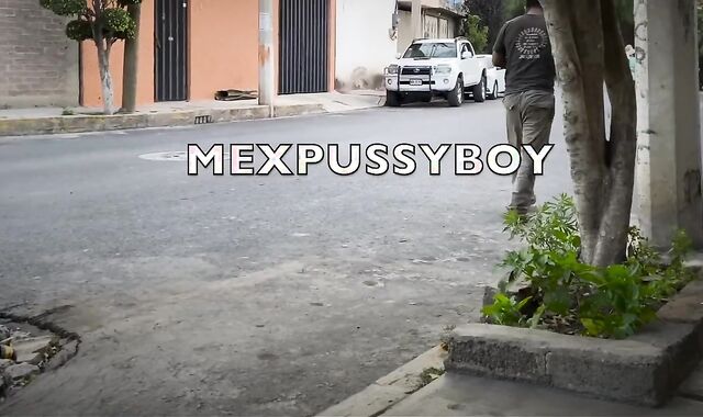 CHACAL MECANICO ME CULEA EN EL BAÑO DE SU TALLER