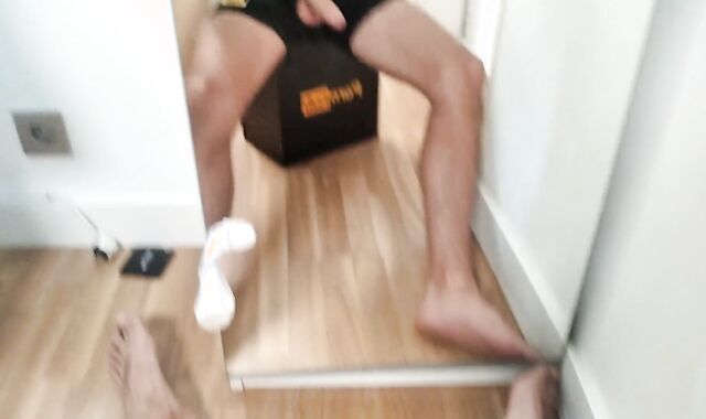 ♋PORNHUB sent me a Box with Gifts, I Wank off and Cum with the Official Underpants