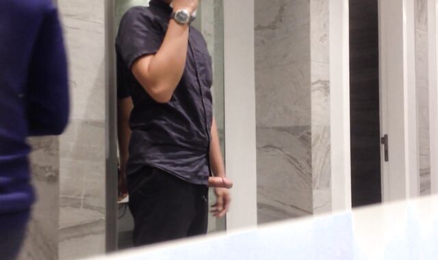 Pinoy Fun - My risky public bathroom blow-job delight tryst with my bf's super-fucking-hot brother-in-law-in-law