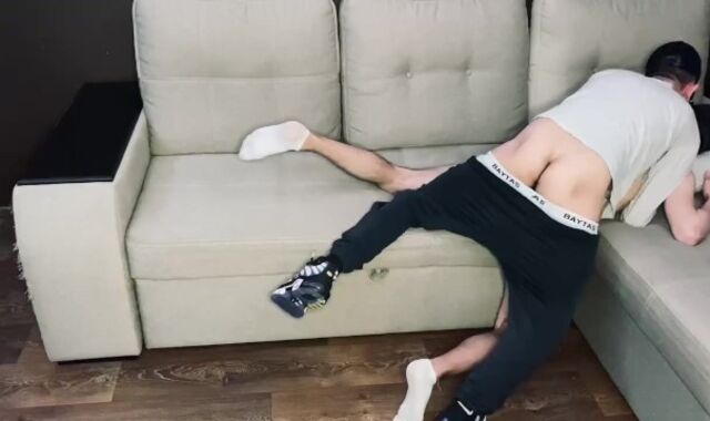 Fellow rock stiff pummeled a pretty faggot teen without a protection in Nike sneakers