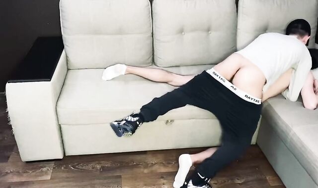 Fellow rock stiff pummeled a pretty faggot teen without a protection in Nike sneakers