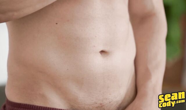 SEAN CODY - Tall & Beefy Teddy Clark Reid Likes Jacking In Front Of The Camera