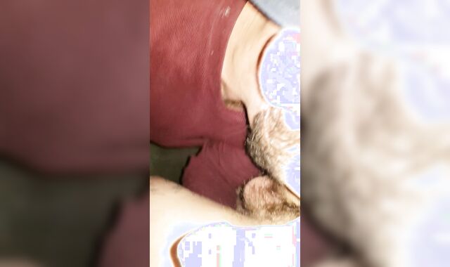 Sexy Ball's Deep Aussie Inhale Off