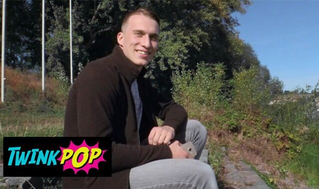 TWINKPOP - College School Gal Gets Offered Money From A Stranger In Swap With His Cock-Squeezing Booty