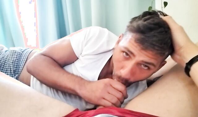 6 Minutes of Blowing & Gasping to get his Jizz in my Jaws